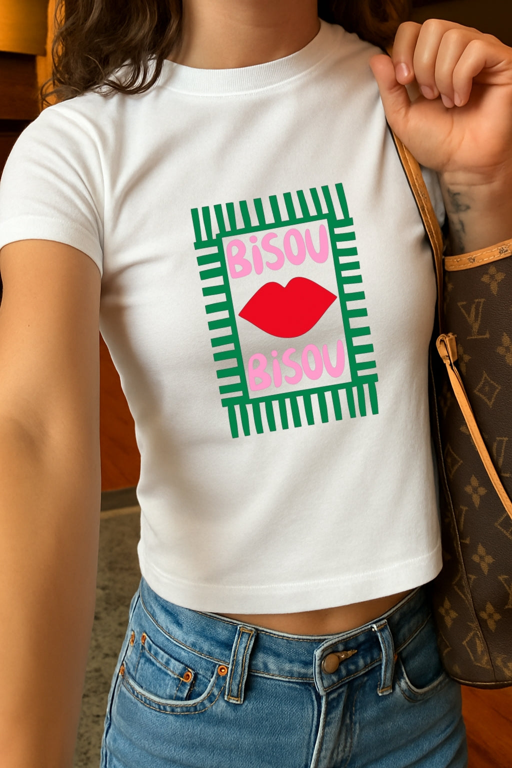 Bisou Crop Tee