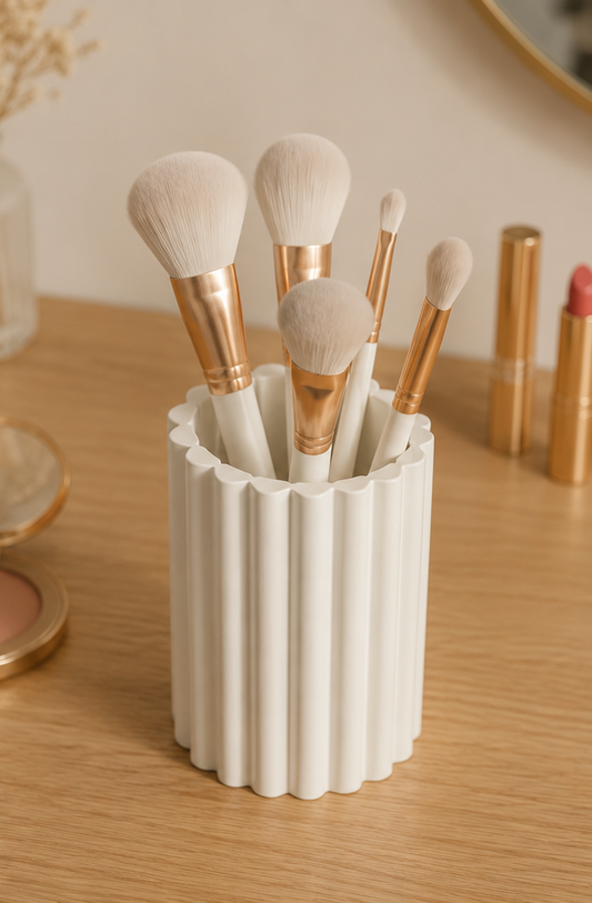 Fluted Makeup Holder
