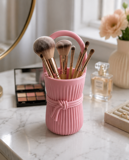 Knot Handle Makeup Brush Holder