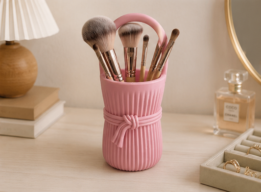 Knot Handle Makeup Brush Holder