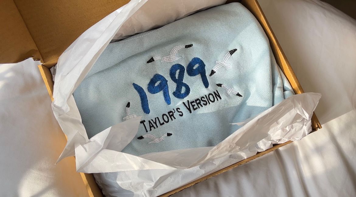 1989 Taylor's Sweatshirt