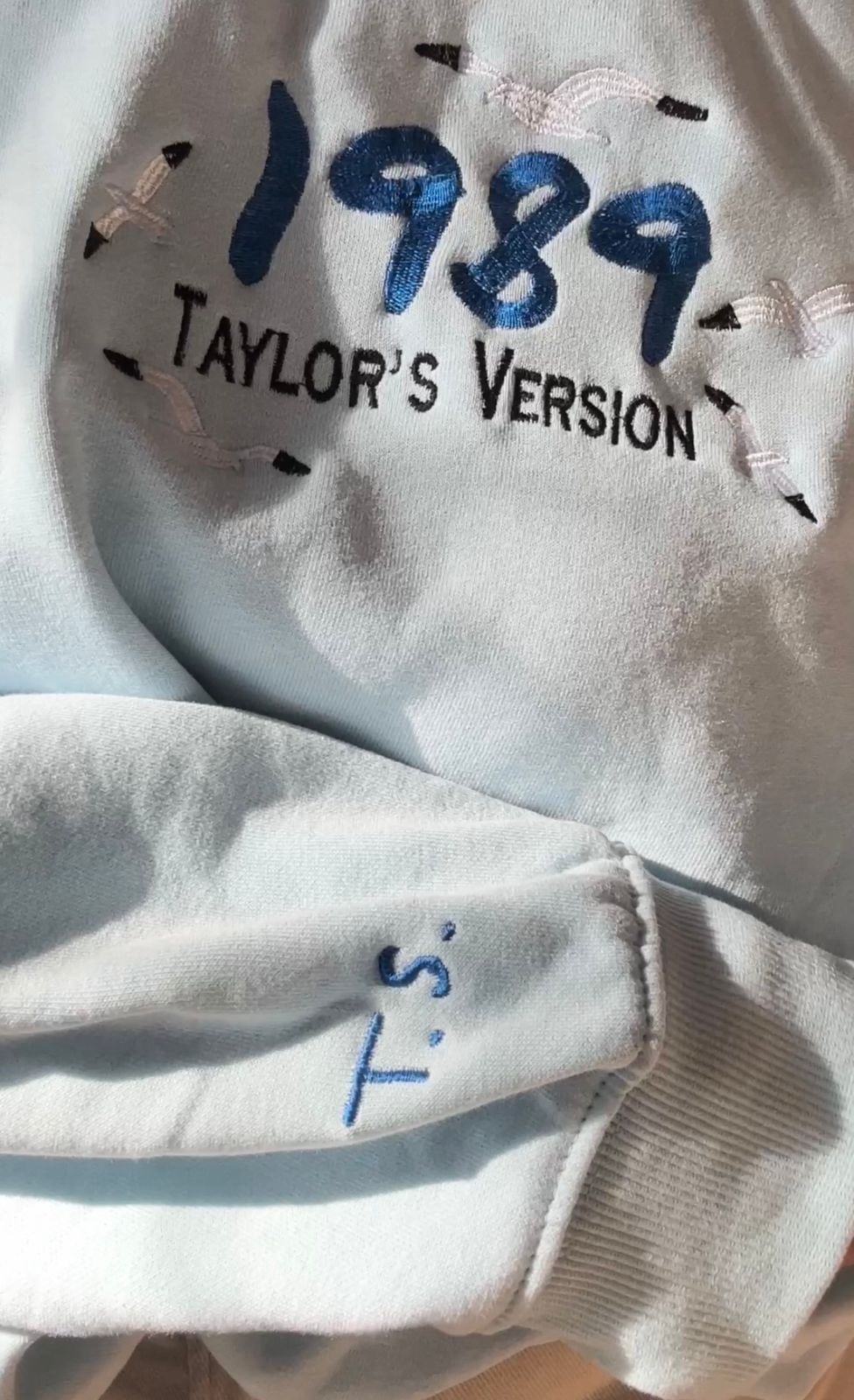 1989 Taylor's Sweatshirt – Art By Ritik